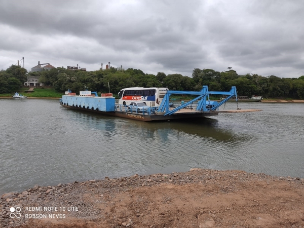 Balsa retoma travessias nesta sexta-feira na Moron