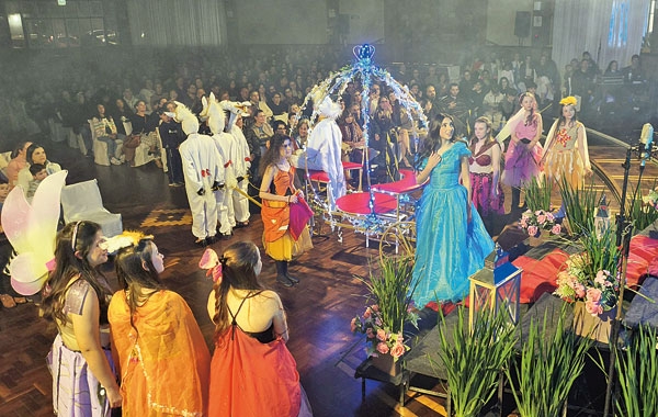 Cinderela Marista em última apresentação