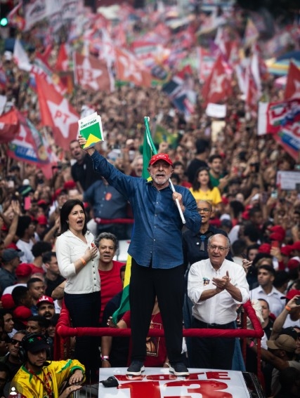 Lula está reeleito presidente do Brasil