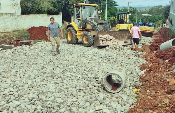 Demora em obra na Rua Liberato indigna moradores
