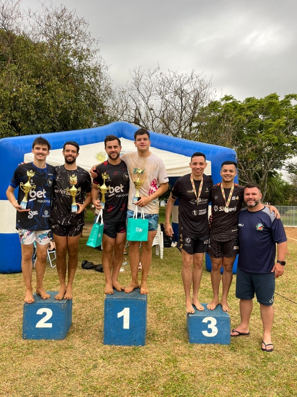Todero e Patrola são campeões no futevôlei