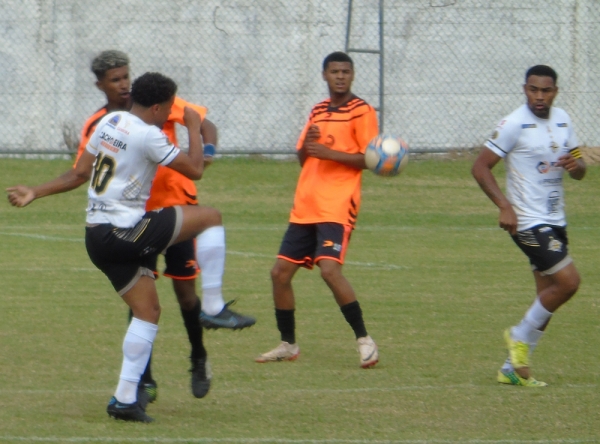 Bom Retiro vence o AZN nos pênaltis e vai à semifinal do Cachoeirão
