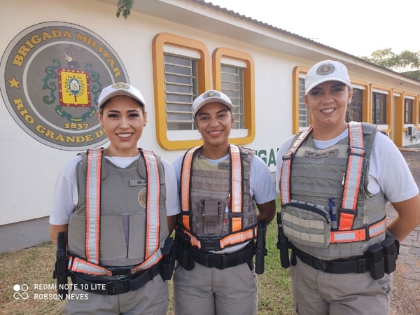 Guarnição de mulheres do Pelotão Rodoviário atua nas estradas da região
