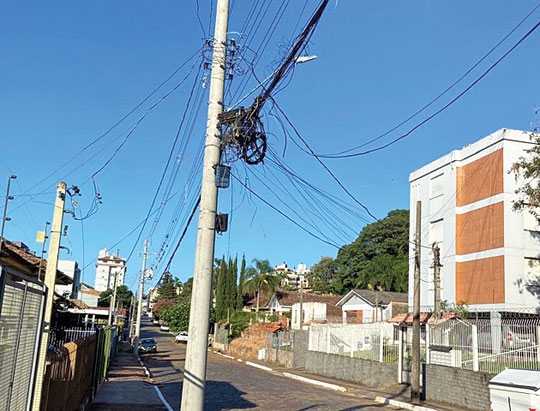 Fios soltos ainda incomodam