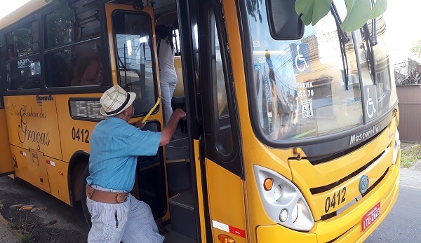 Crédito do cartão de ônibus valerá um ano