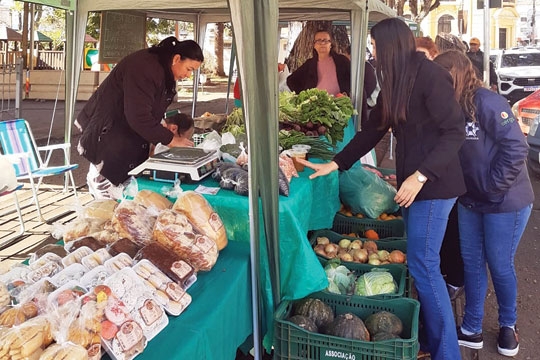 Feira da Agricultura Familiar faz sucesso