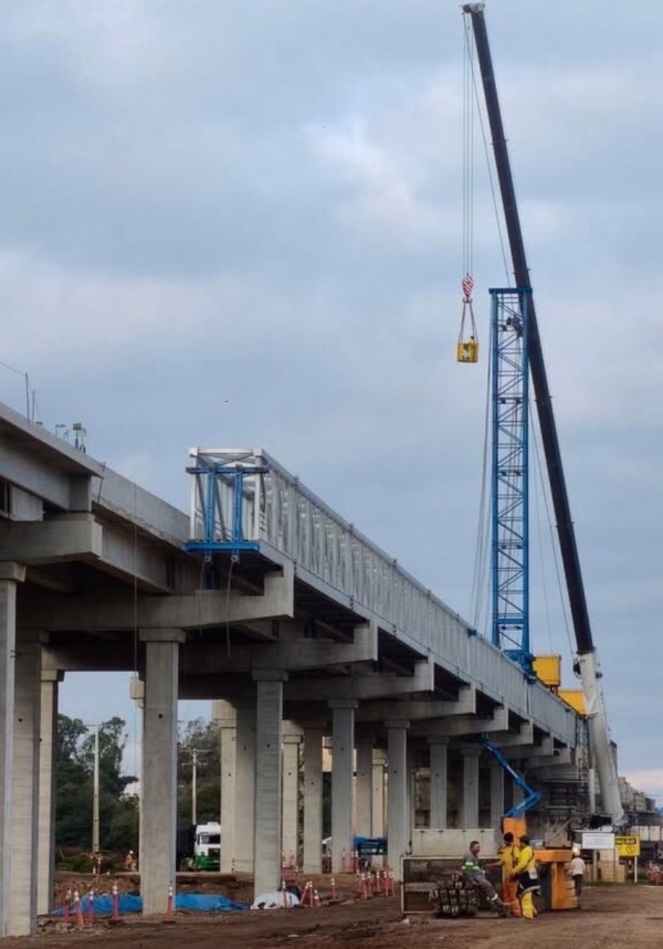  Construtoras seguem obras na Ponte do Fandango