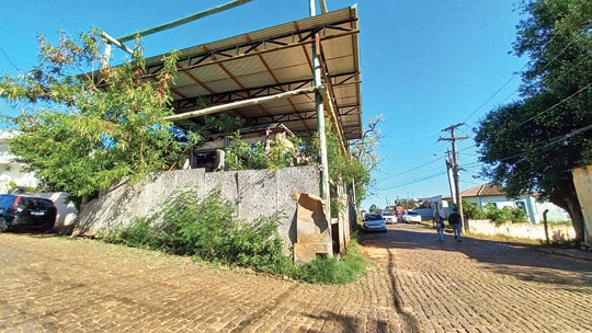 Desvio na Casa da Aldeia