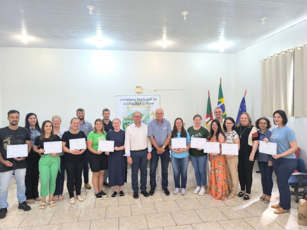 Projeto Hortas Escolares premia os melhores do ano em Paraíso do Sul