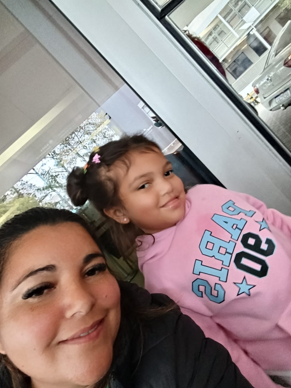 Almoço beneficente busca ajudar menina com síndrome rara em Cachoeira