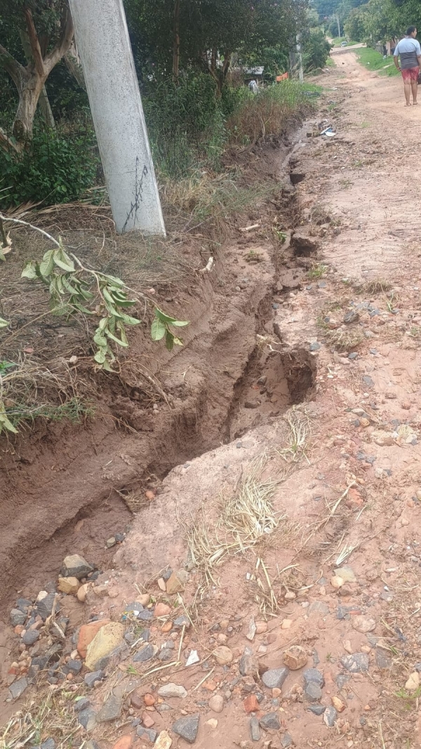  Alagamentos voltam a invadir casa no Bairro Quinta 
