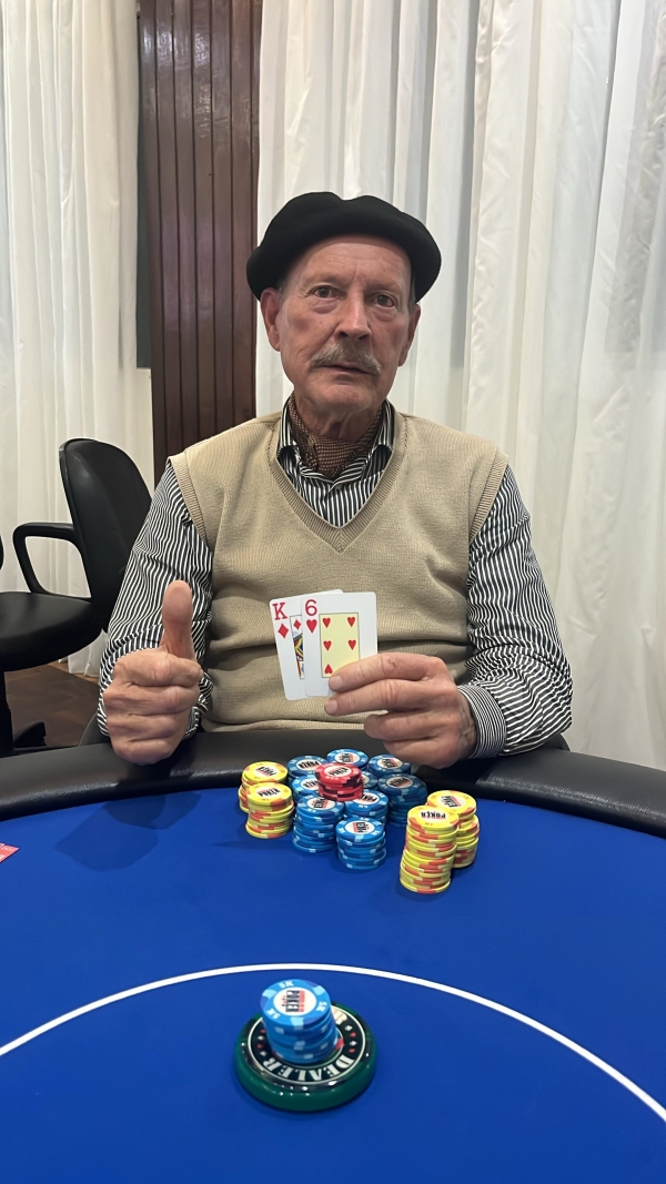 Ernani Almeida vence a terceira no SRB Pôquer