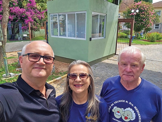 Asilo ganha pórtico de acesso