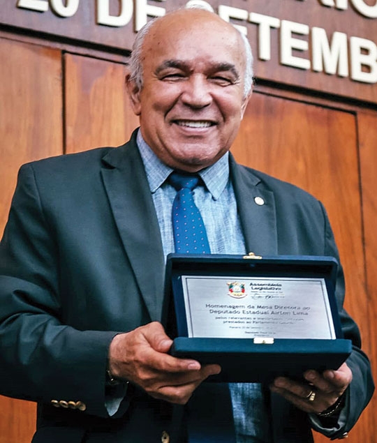 Airton Lima homenageado