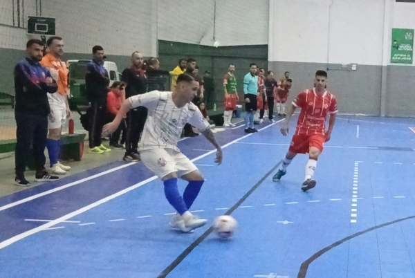 São José é goleado por 5 a 1 pelo lanterna e se complica na Série Ouro
