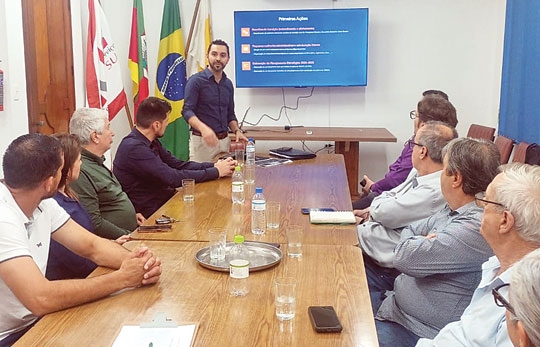 Simco quer aproximação maior com a comunidade