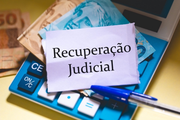 Recuperação judicial dá chance de sobrevivência às empresas