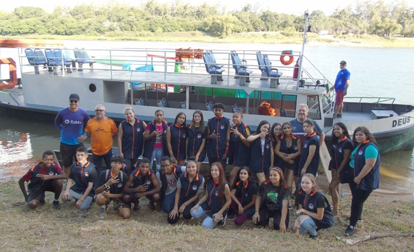 Mutirão de limpeza abriu o Festival de Pesca Esportiva