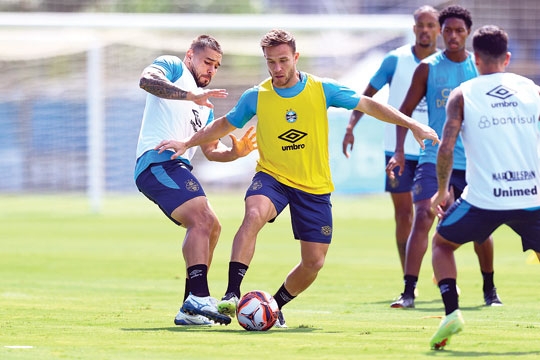 Gre-nal 450 abre a peleia