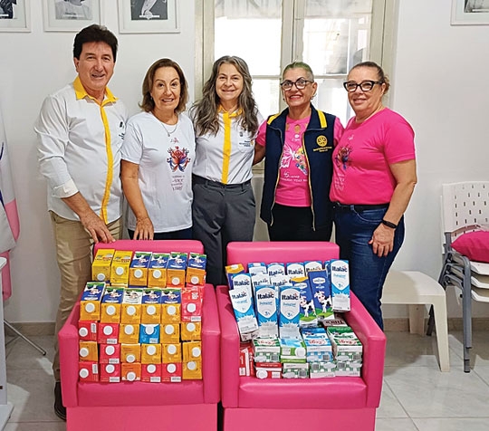 99 caixas de leite para a Liga Feminina