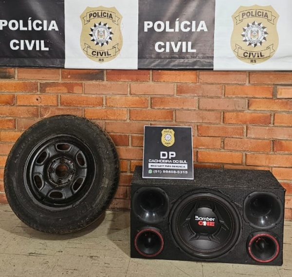 Polícia recupera caixa de som e estepe de carro