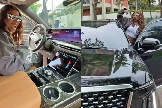 Ludmilla impressiona com novo carro