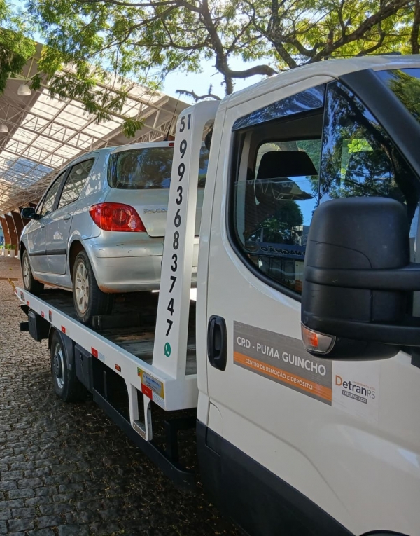 Mais de quatro mil veículos com o IPVA atrasado em Cachoeira