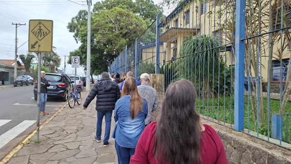 Cachoeirenses foram cedo votar na eleição 