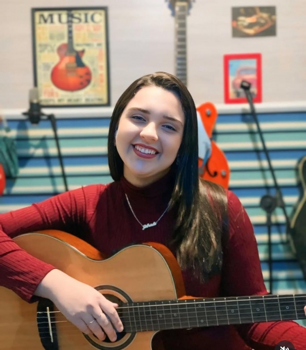 Gabriela Ferraz avança para a decisão do Enart