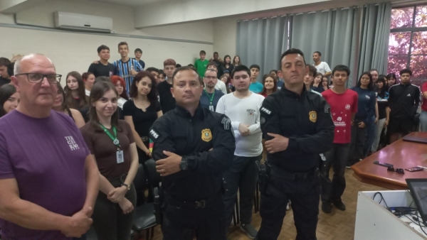Polícia Penal palestra na Escola Borges