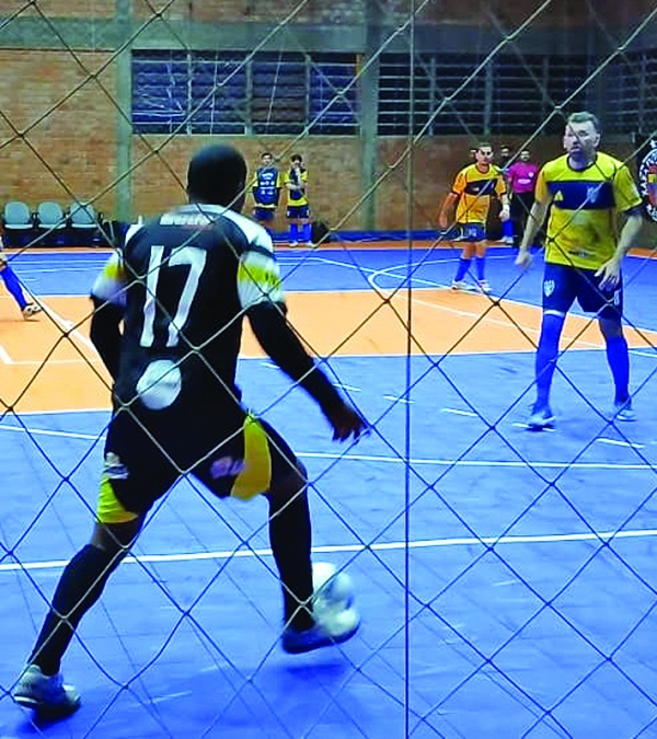 Cachoeirão de Futsal pode conhecer semifinalistas nesta sexta-feira