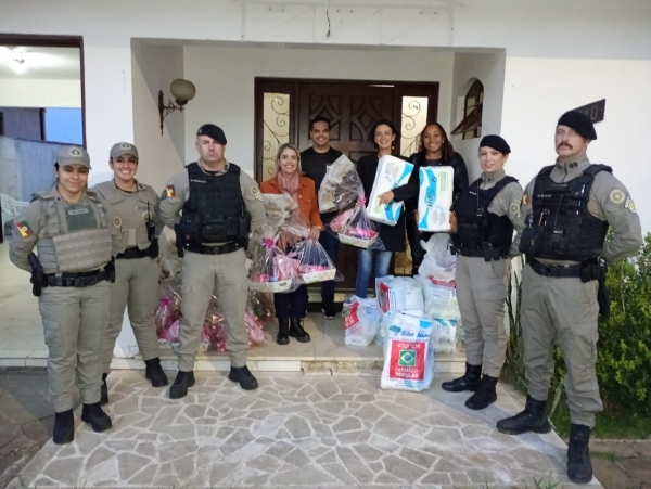 Páscoa de crianças atendidas pela Prefeitura teve presentes da BM