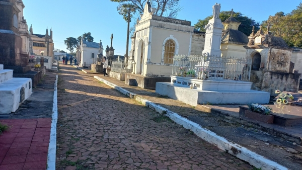 Cemitérios de Cachoeira do Sul não têm carneiros para sepultamentos