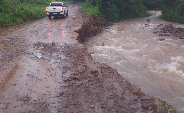 Estrada da Linha Pfeifer está interditada em Novo Cabrais