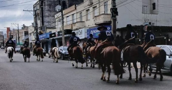 Tarde de sol para o desfile do Dia do Gaúcho em Cachoeira do Sul 