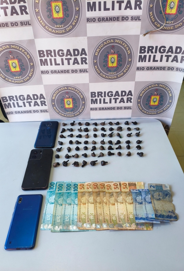 Suspeitos de tráfico são presos pela Brigada Militar 