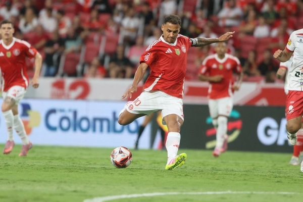 Inter derrota o xará de Santa Maria por 2 a 0 e encaminha classificação