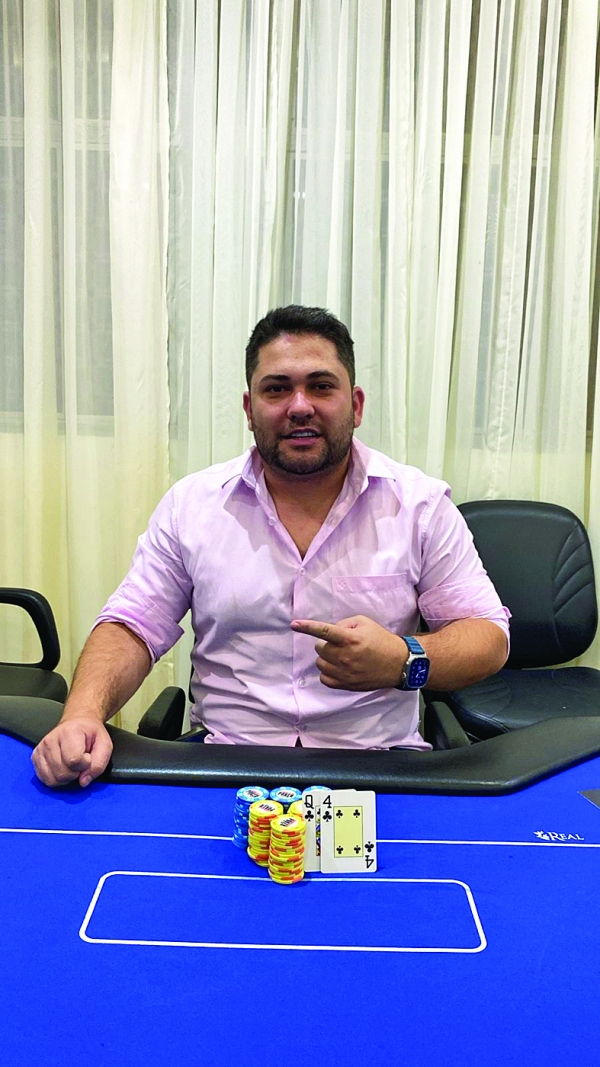Bruno Bonnel vence pela primeira  vez no SRB Pôquer