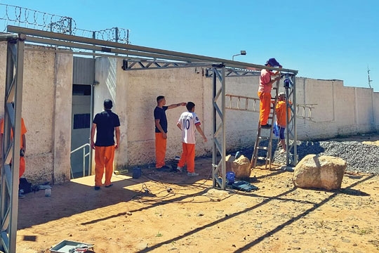Trabalho diminui pena