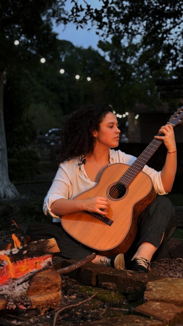 Cantora cachoeirense Brenda Billmann estreia espetáculo na SRB em maio