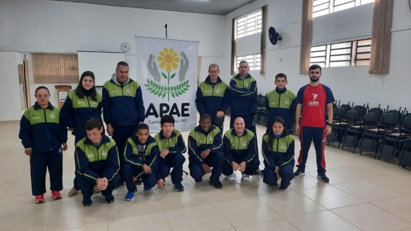 Atletas da Apae competem até domingo em Canoas