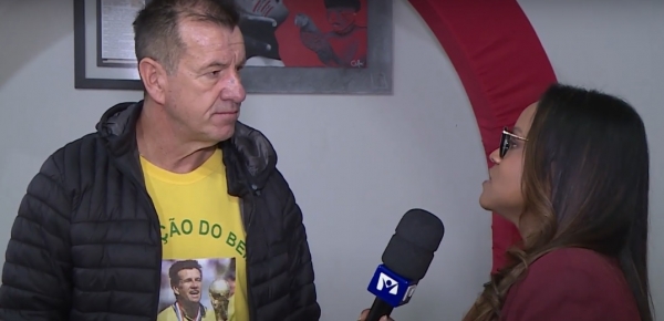 Dunga acha difícil ajudar Cachoeira com casinhas