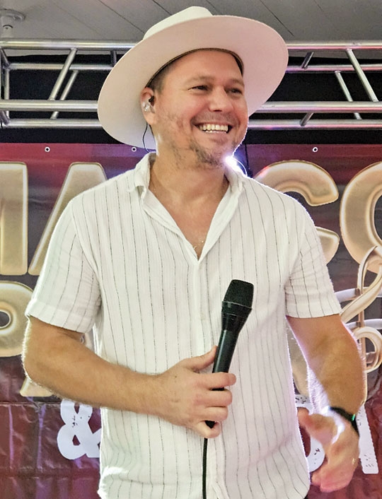 Marcos Pasa nos Tropeiros