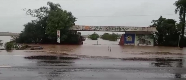 Inundações chegam às margens da BR-290 nesta segunda-feira