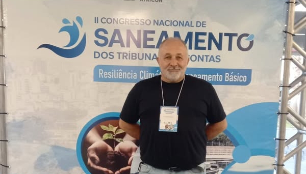 Prefeito de Novo Cabrais foi ao Congresso de Saneamento