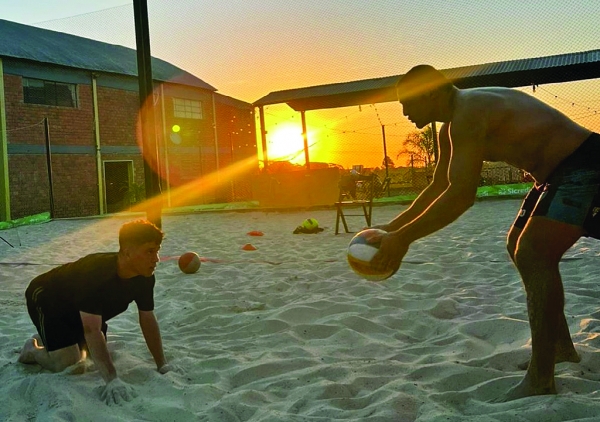 Vôlei de areia terá jogos na Praia Nova no final do mês
