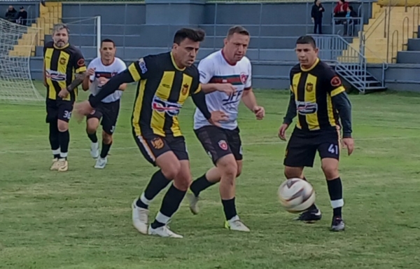 Digital Alves vence o Botafogo e vai à final do Veterano 40