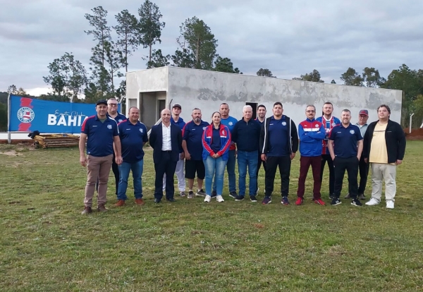 Prefeitura firma termo de fomento ao Esporte Clube Bahia
