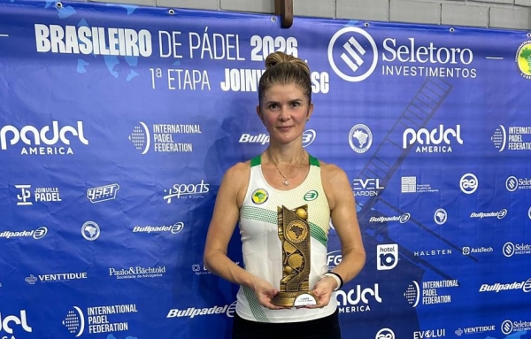 Claudia Freiberg conquista título no Brasileiro de Padel