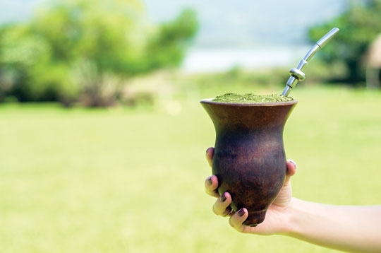 CHIMARRÃO HIDRATA?